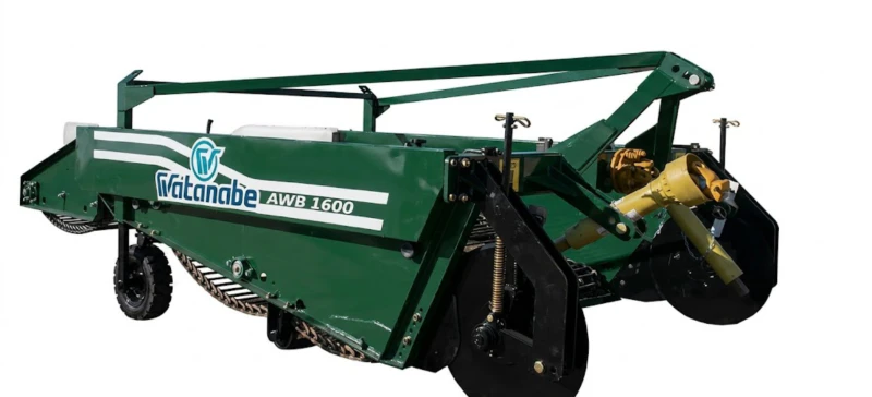 AWB Series Potato Digger components – digging shares, vibrating sieve web, PTO driveline, and hydraulic controls on the advanced B and C models
